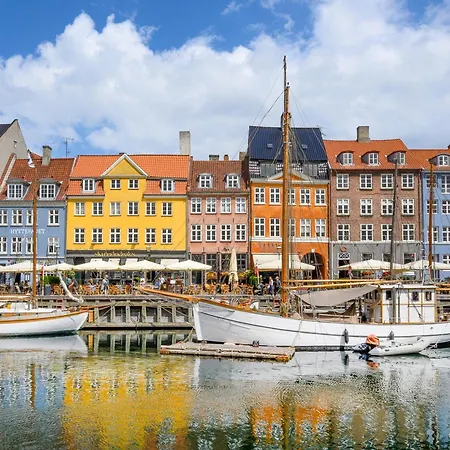 Sanders Arena - Chic Three-bedroom Close To Metro Station Copenhagen