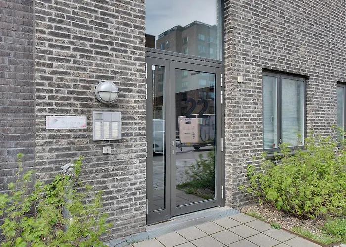 Sanders Arena - Chic Three-bedroom Close To Metro Station Lejlighed København